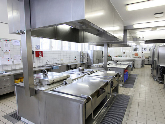 Endüstriyel Mutfak Malzemeleri Nasıl Temizlenir?
