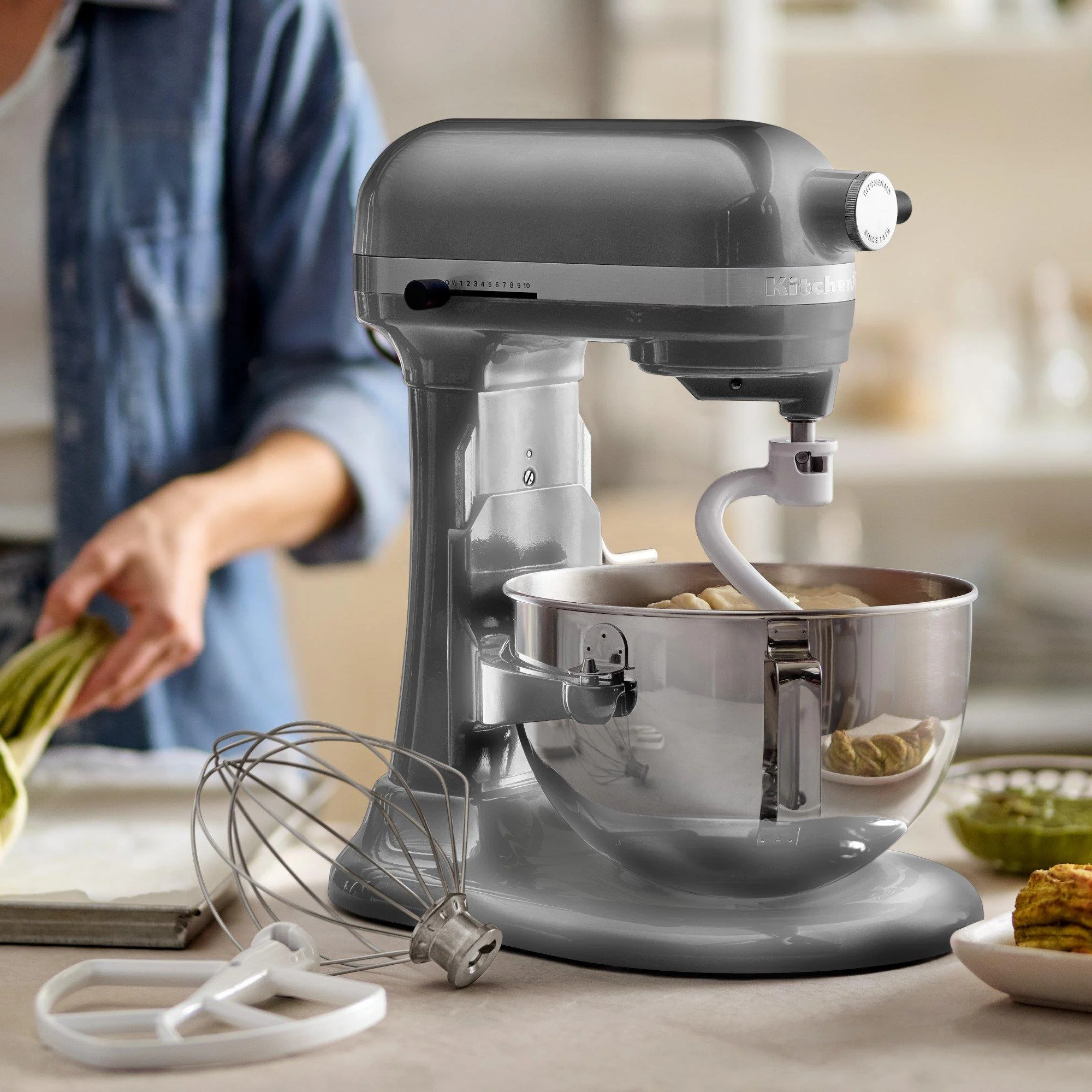 Kitchenaid - Kitchen Aid Heavy Duty Stand Mixer - Contour Silver 5.2 Lt. 5KSM55SXXECU
